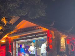 -猫的天空之城概念书店(丽江古城饮玉巷店)
