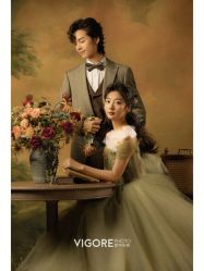 -雪中彩影婚纱摄影·微光艺术中心