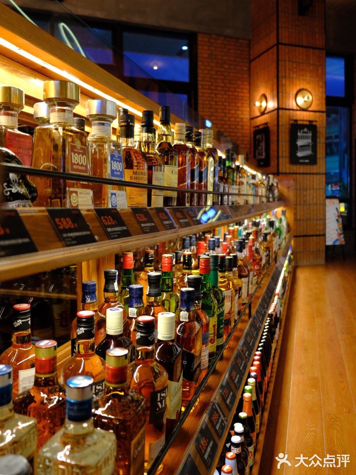 福州探店｜榕城最受年轻人欢迎的餐酒博物馆