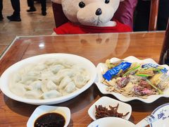 肉三鲜饺子-那家老院子东北菜·饺子·小鸡炖蘑菇(艳华街店)