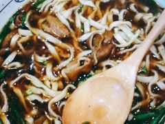 -镇南锅盖面馆(解放路店)