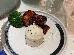 香溢东坡肉-柒园·三十年创意杭帮菜(龙湖滨江天街店)
