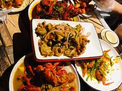 -虾弄弄海派小龙虾·牛羊蝎子火锅