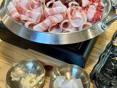 五花肉肥牛三吃锅-韩食汇