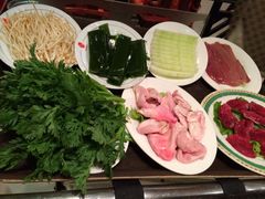 -小天鹅火锅·一线江景洪鼎旗舰店(洪崖洞店)