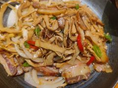 干锅黄山笋-龙梅肥肠鱼(明瓦廊店)