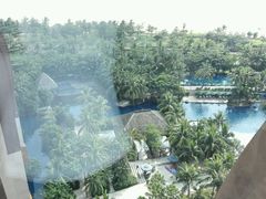 -三亚湾海居铂尔曼度假酒店