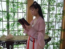 点击看大图 -虞美人汉服摄影