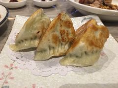 韭菜鲜虾饺-皇后餐厅-煲仔·小菜·打边炉(古北店)