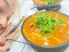 -肥汁米蘭香港米线(长宁来福士店)