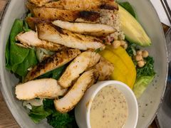 鸡肉芒果牛油果沙拉-Wagas沃歌斯(汇智店)