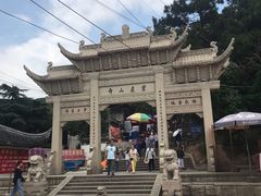 -灵岩山风景区