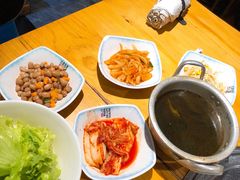 小菜-唯成•韩国炭火烤肉 유성고기