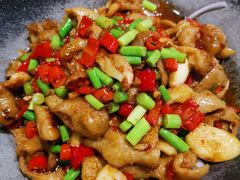 干锅肥肠-老妈私房鱼头(欧洲城店)