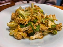 -苹果树下艺术餐厅(宋庄店)