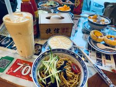 -捷信牛奶甜品世家(学府店)