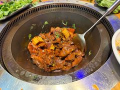 -山河屯铁锅炖·非遗东北菜(南山店)