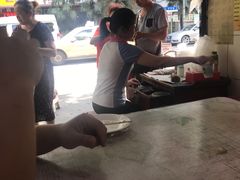 -严氏重油烧麦(民权路店)