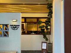 -Café Monson