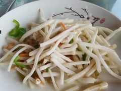 芦苇根炒肉丝-梦缘水乡·湖景餐厅