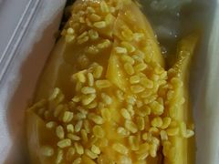-芒果糯米饭摊子