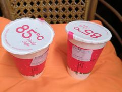 -85度C(生甜甜圈研究工坊·上海平凉店)