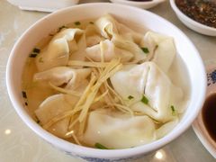 鸡汤三鲜馄饨-王興記(中山路店)