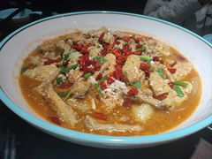 -香蟹煲·醉蟹牛蛙耙鸡爪