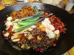 -周幺妹重庆老火锅(银泰城总店)