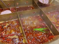 -沸炉重庆老火锅(军事博物馆店)