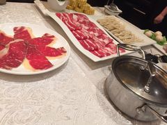 红鼎豆捞(街道口店)-红鼎豆捞(珞狮路店)