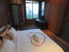 -蜈支洲岛珊瑚酒店临海阁中餐厅