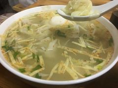馄饨-胖子馄饨坊(天目大厦东南)