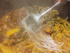 -鱼窝棚柴火铁锅炖(富山屯店)