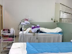 -痘敏医生专业祛痘·肌肤修复连锁