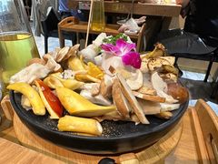 -一朵菌·野生菌探索家火锅(南亚店)