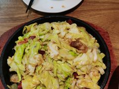 铁板手撕包菜-上关雪東北菜(中房金谊店)