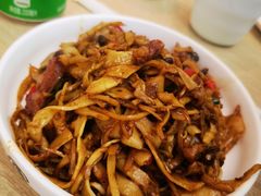-精悦蓉(松江万达广场店)
