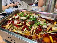 -金渝海鲜烧烤万州烤鱼店