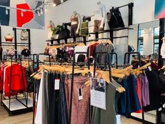 -lululemon(比斯特购物村店)