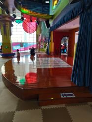 -欧酷世界动力星球(王府井奥莱UP TOWN店)