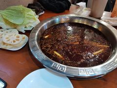 -刘胖娃鱼庄·特色肥肠鱼(杨家坪店)