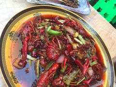 -金渝海鲜烧烤万州烤鱼店