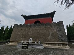 -明鲁王陵