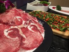 -热火朝天鲜切牛肉火锅(南强街巷店)