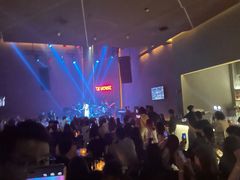 -TZ House音乐现场(来福士中心店)