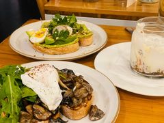 牛油果吐司-Egg•Allday Brunch(襄阳北路店)