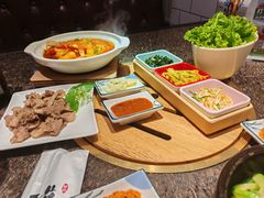 -正苑26年海鲜烤肉•牛尾汤汤饭(东港店)