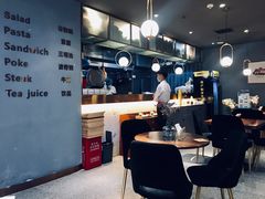 -POKEE VIA&Brunch·维娅(重庆来福士店)
