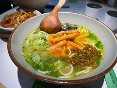 苗家口味酸笋圆粉-百春原湖南牛肉粉(百联世纪店)